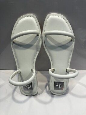 Dolce Vita Pure White Jelly Sandals Size 9 Brand NEW